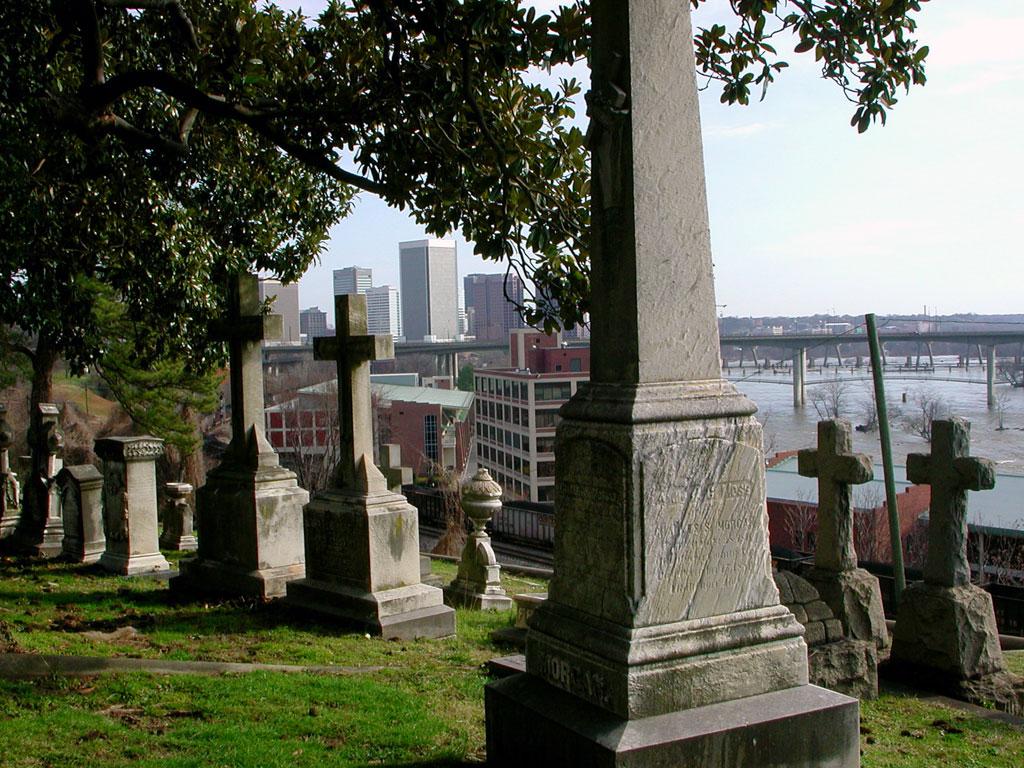 Hollywood Cemetery-With Skyline and River